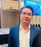 Văn Thanh- trưởng phòng công ty chứng khoán